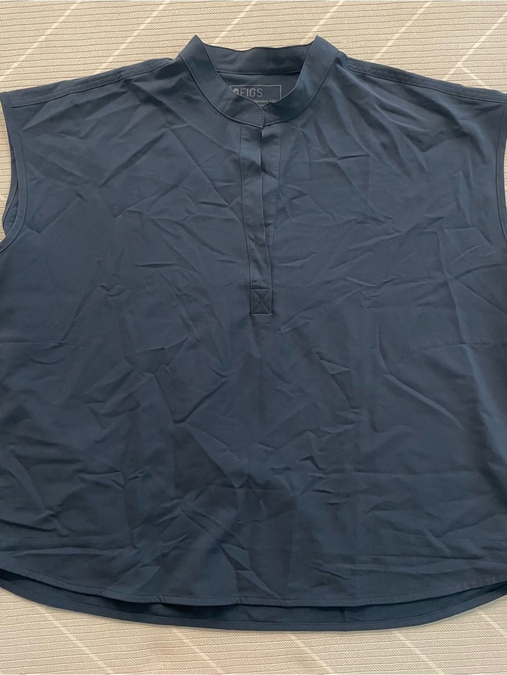 FIGS Navy Rafaela Oversized Scrub Top Women’s Size XXL